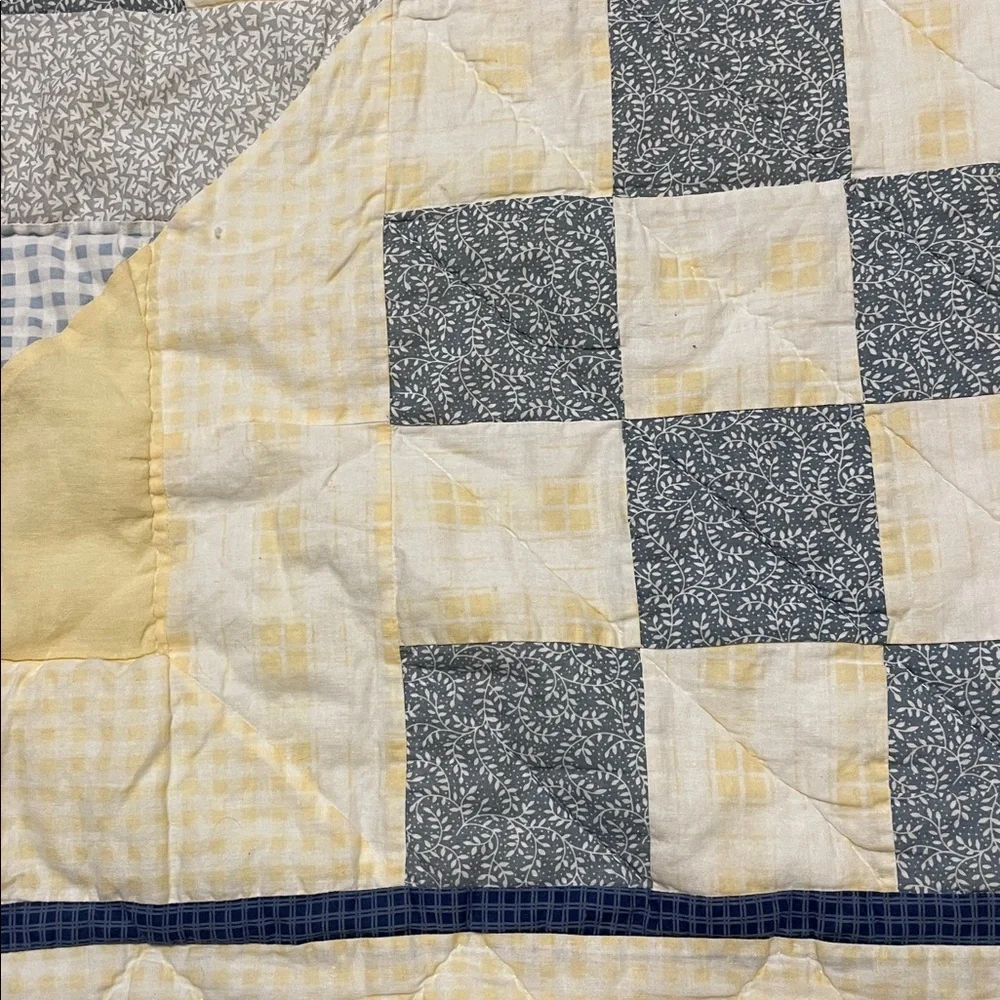 Pieced quilt